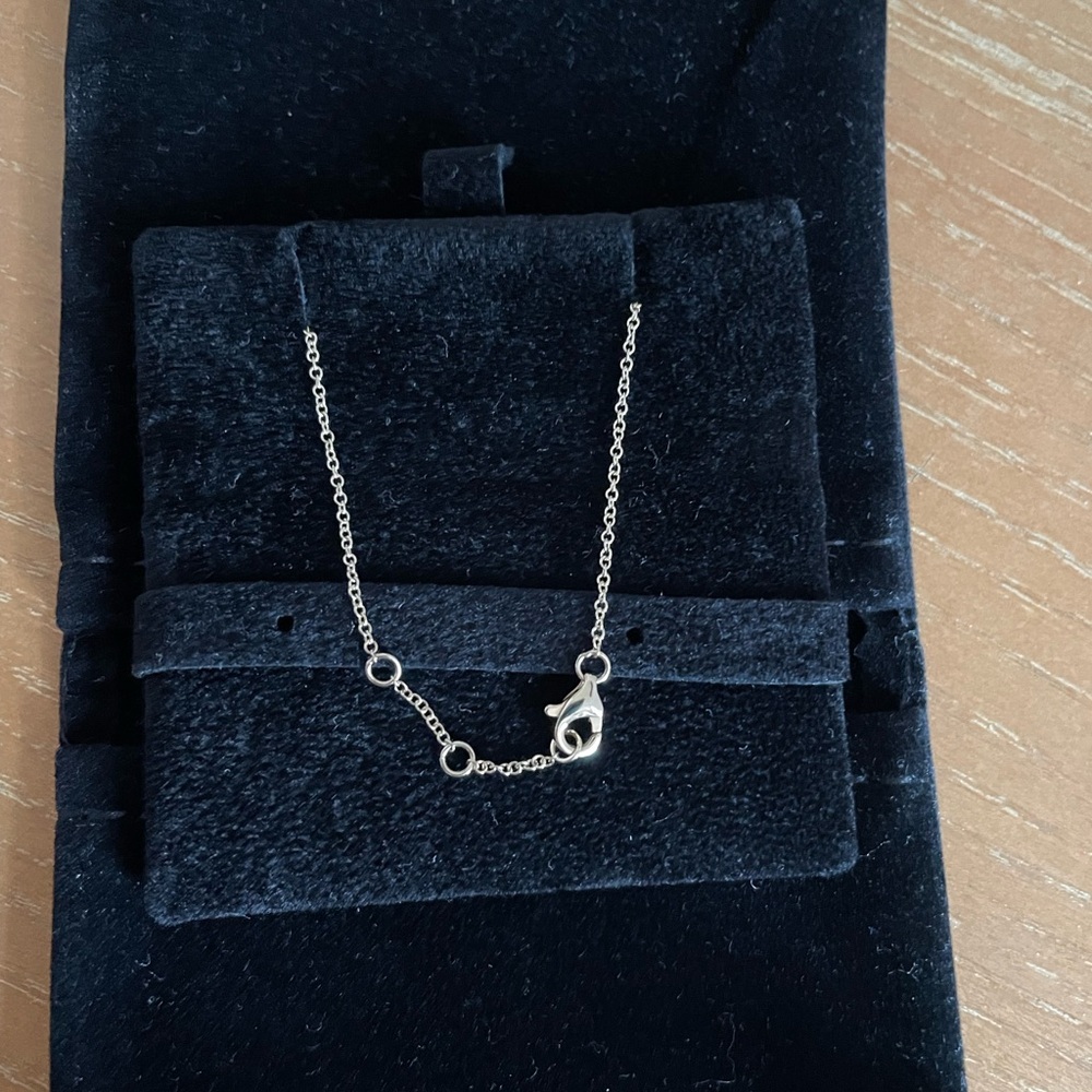 Ring Concierge Graduated Diamond Bezel Soft Chain Bracelet- Gold - Picture 5 of 9